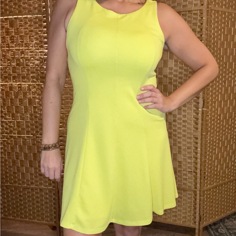 Cato Bright Yellow Sleeveless Midi Dress